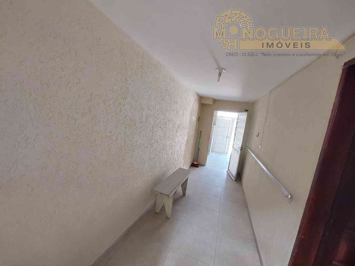 Excelente Casa à Venda no Jardim Jovaia