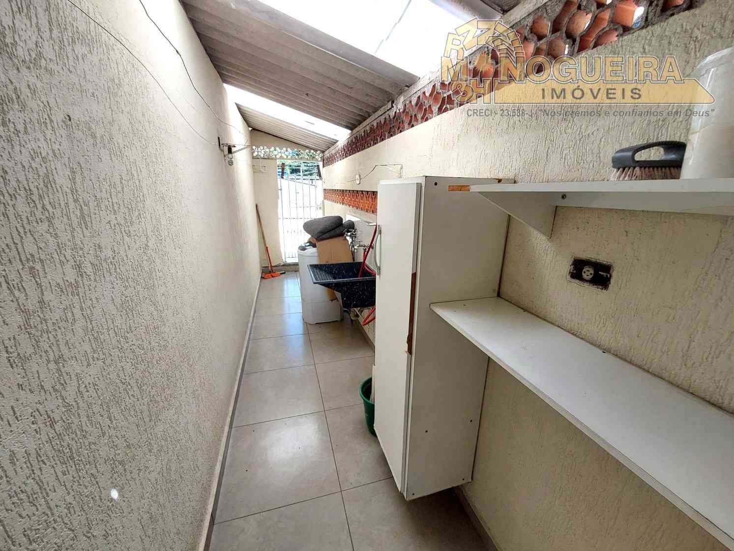 Excelente Casa à Venda no Jardim Jovaia