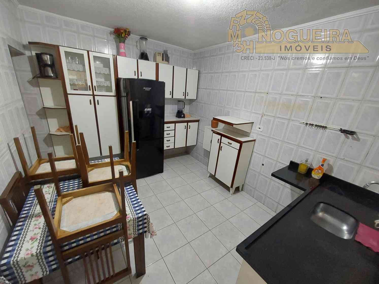 Excelente Casa à Venda no Jardim Jovaia