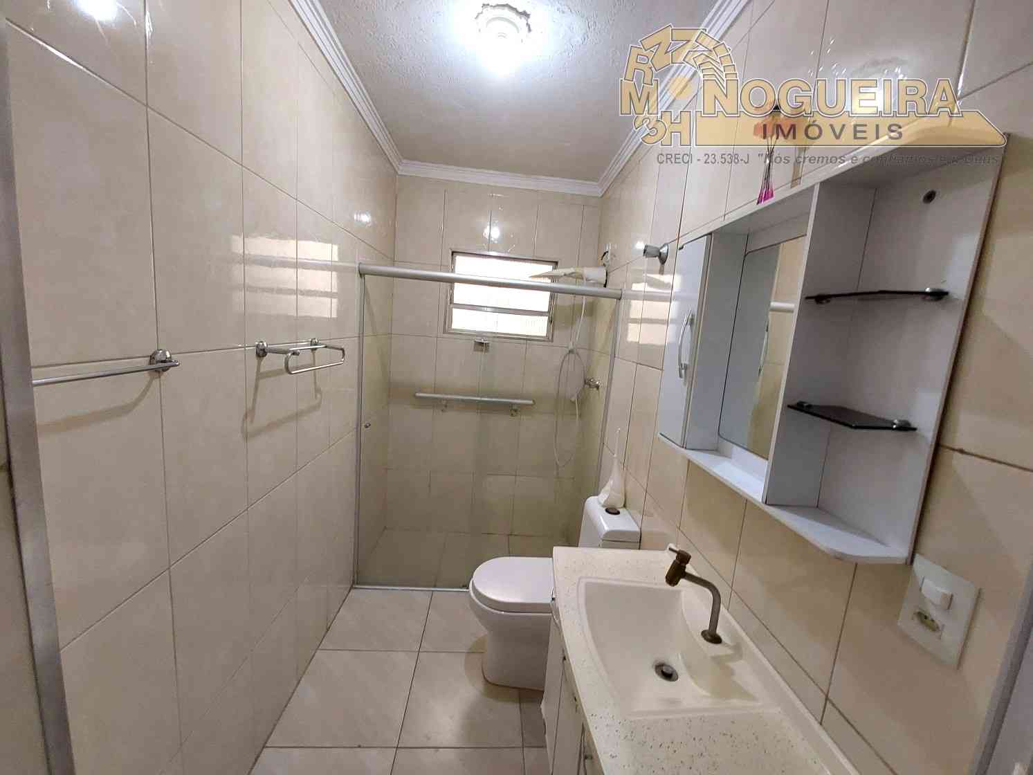 Excelente Casa à Venda no Jardim Jovaia