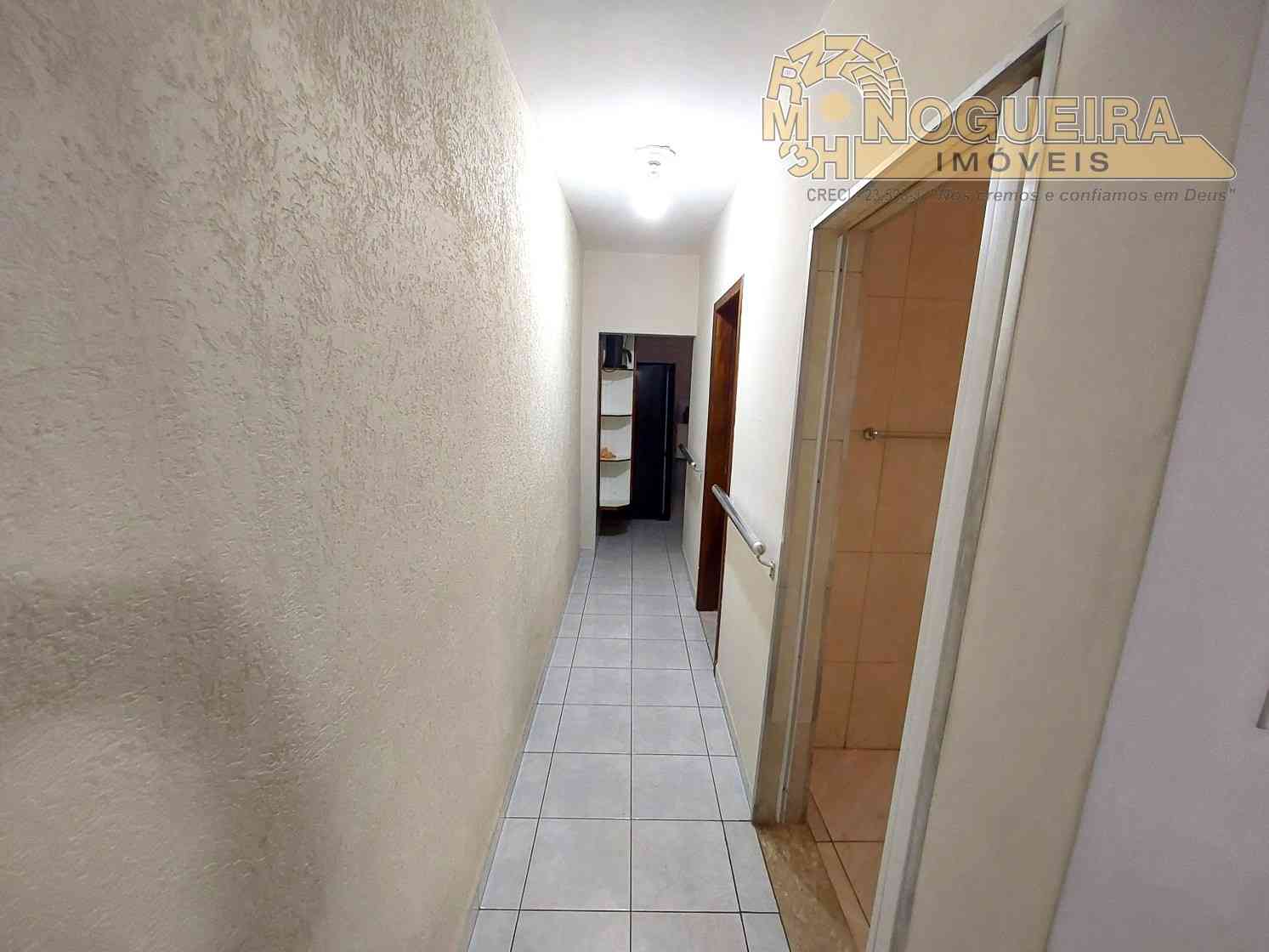 Excelente Casa à Venda no Jardim Jovaia