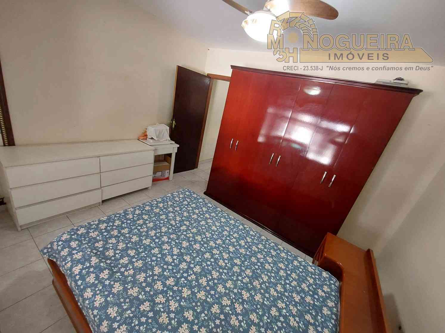 Excelente Casa à Venda no Jardim Jovaia