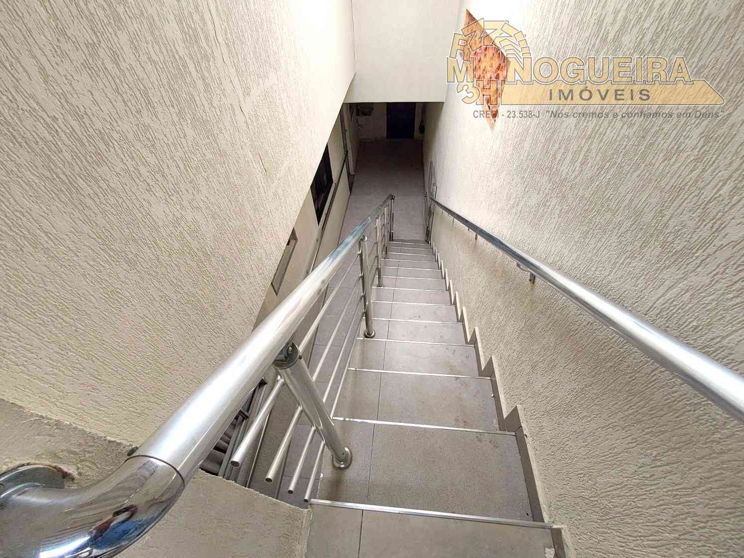 Excelente Casa à Venda no Jardim Jovaia