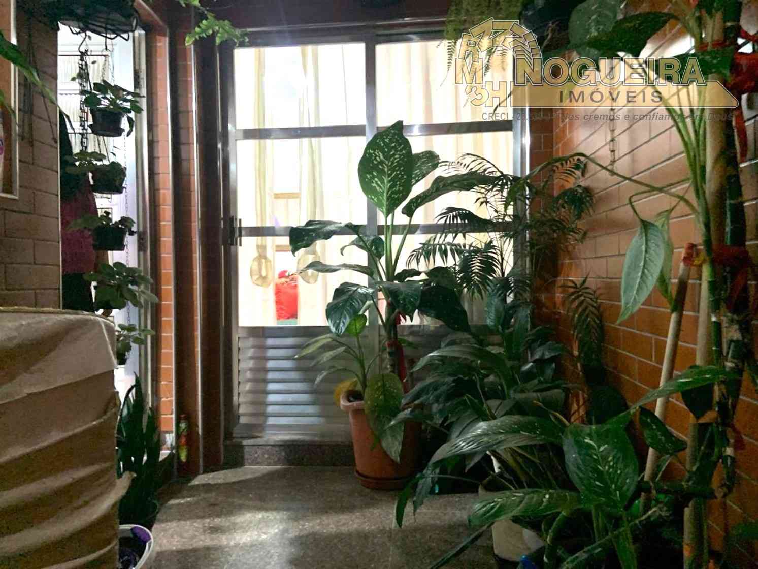 Excelente Casa à Venda no Jardim Jovaia