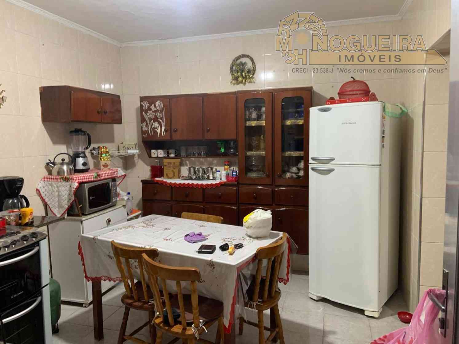 Excelente Casa à Venda no Jardim Jovaia