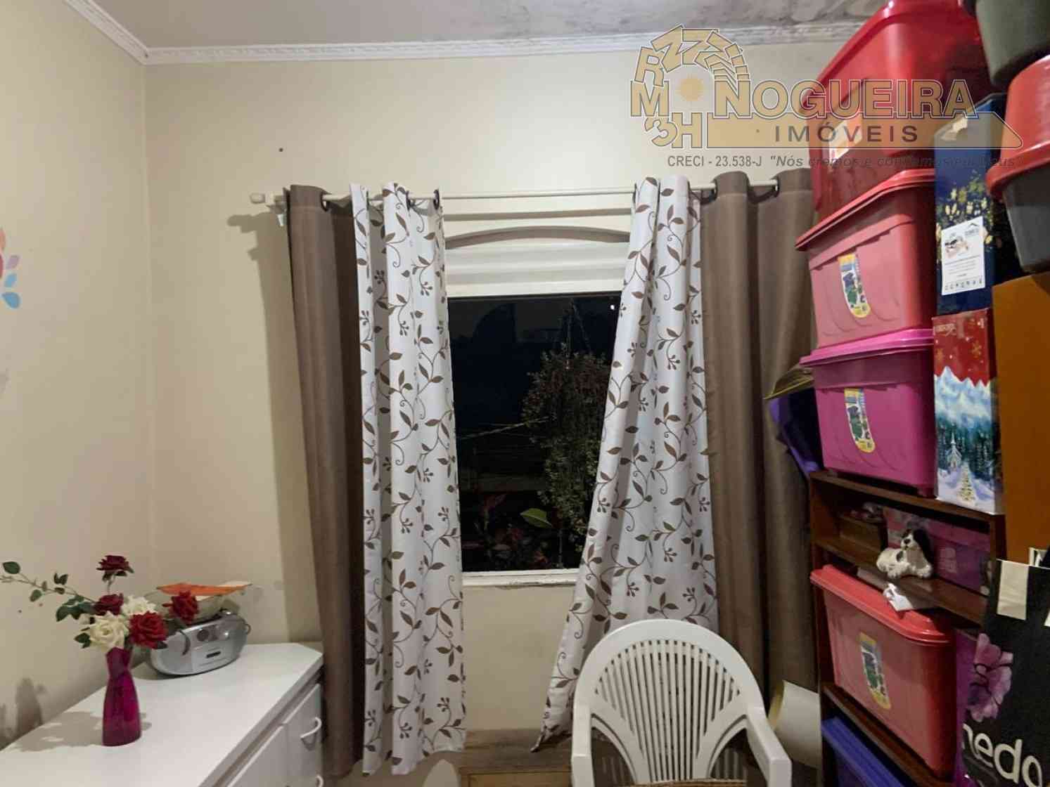 Excelente Casa à Venda no Jardim Jovaia