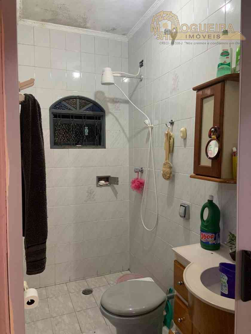 Excelente Casa à Venda no Jardim Jovaia