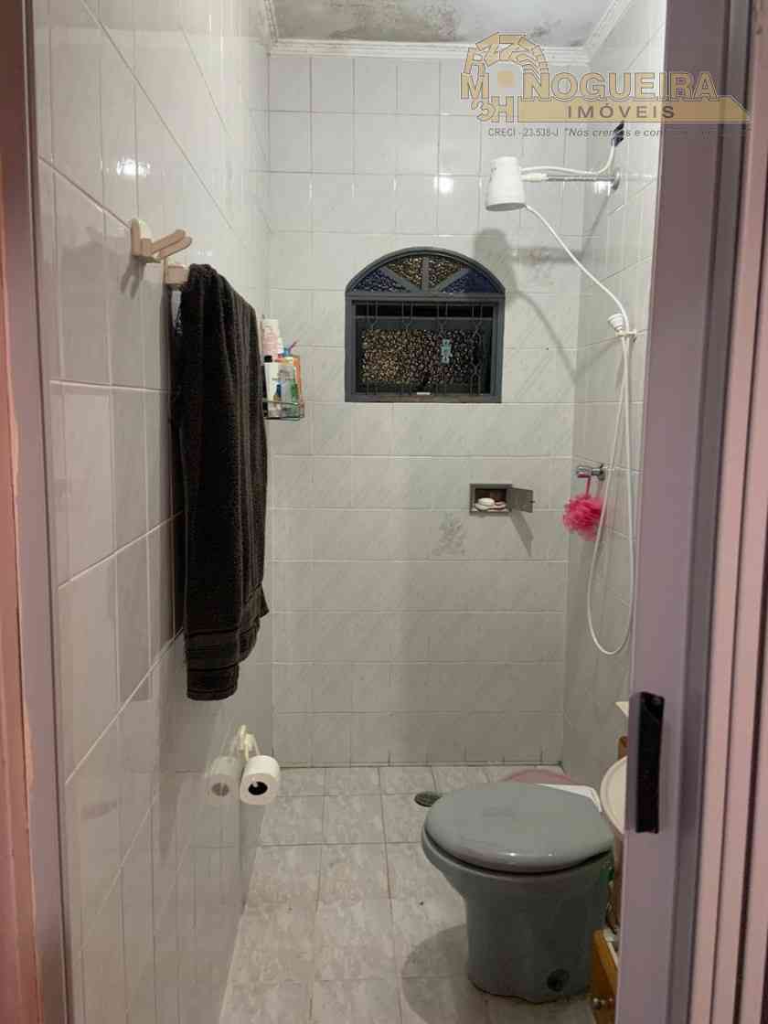 Excelente Casa à Venda no Jardim Jovaia