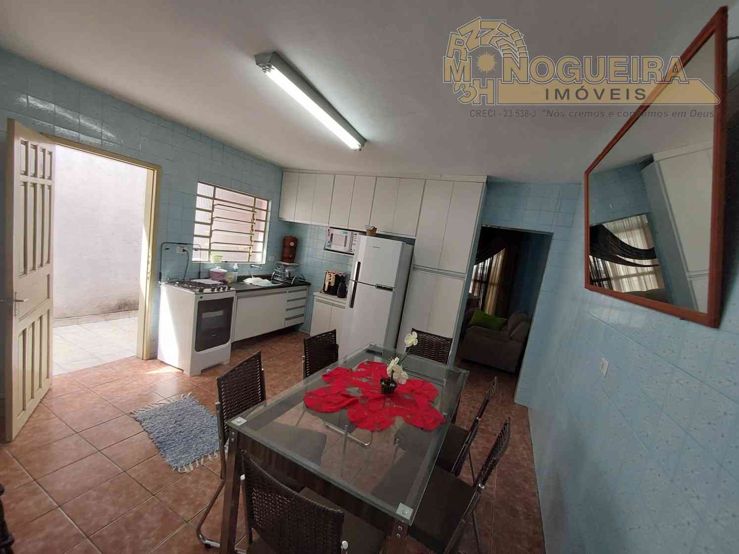 Casa térrea a venda