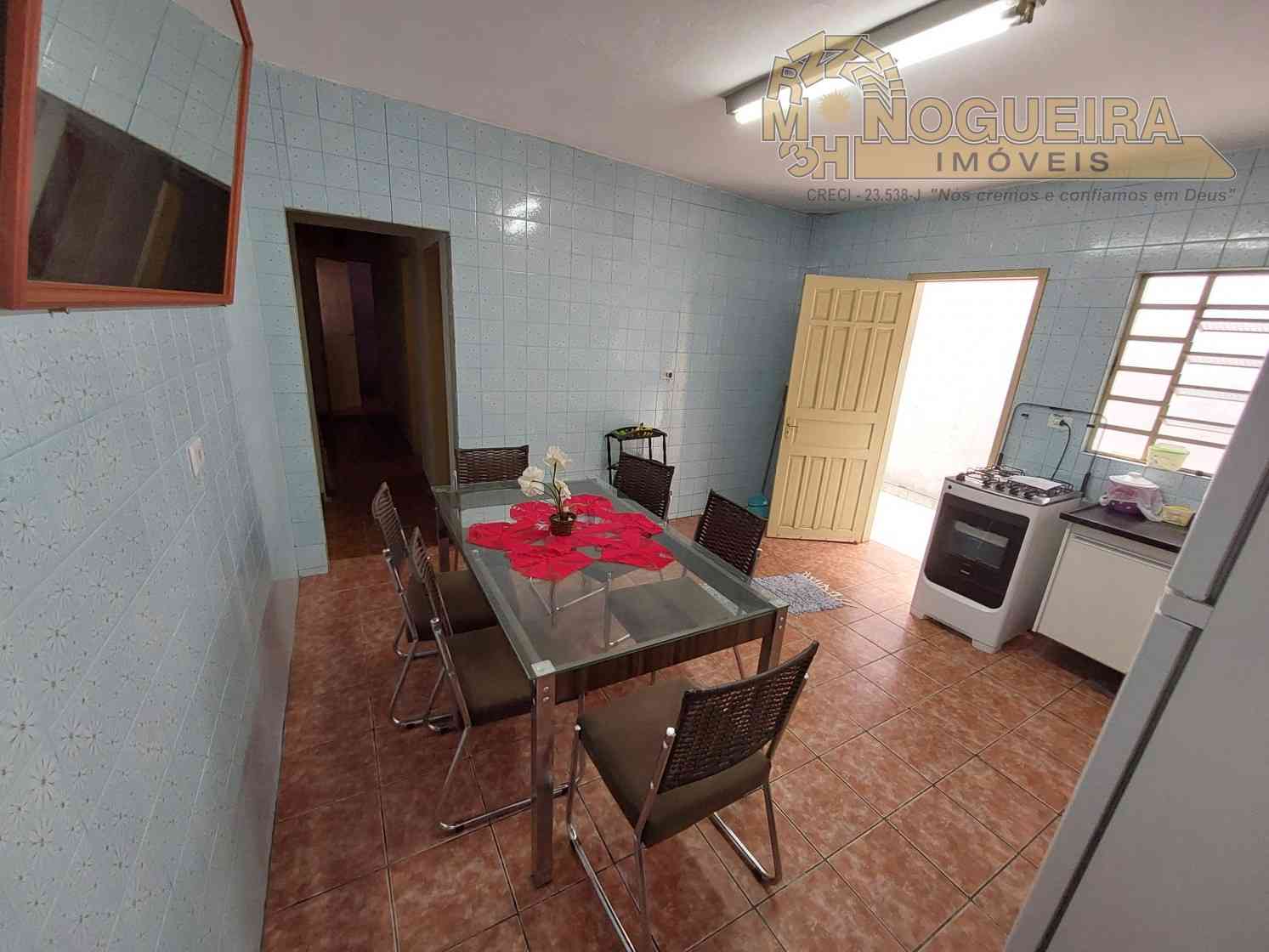 Casa térrea a venda