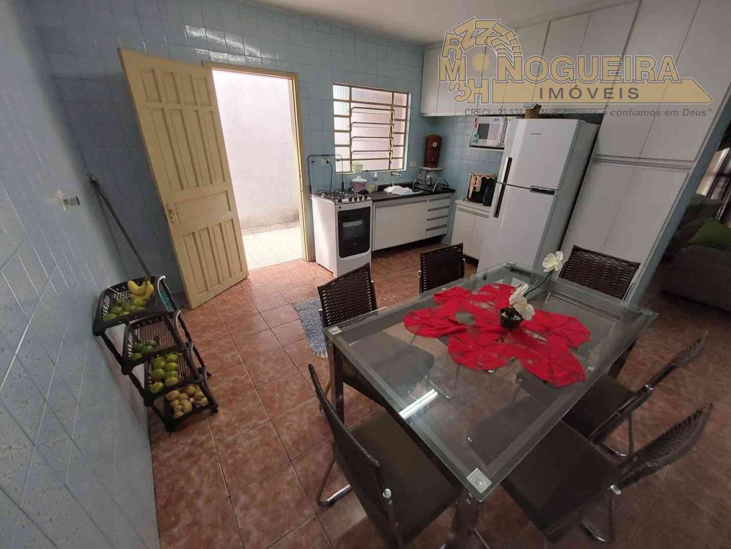 Casa térrea a venda