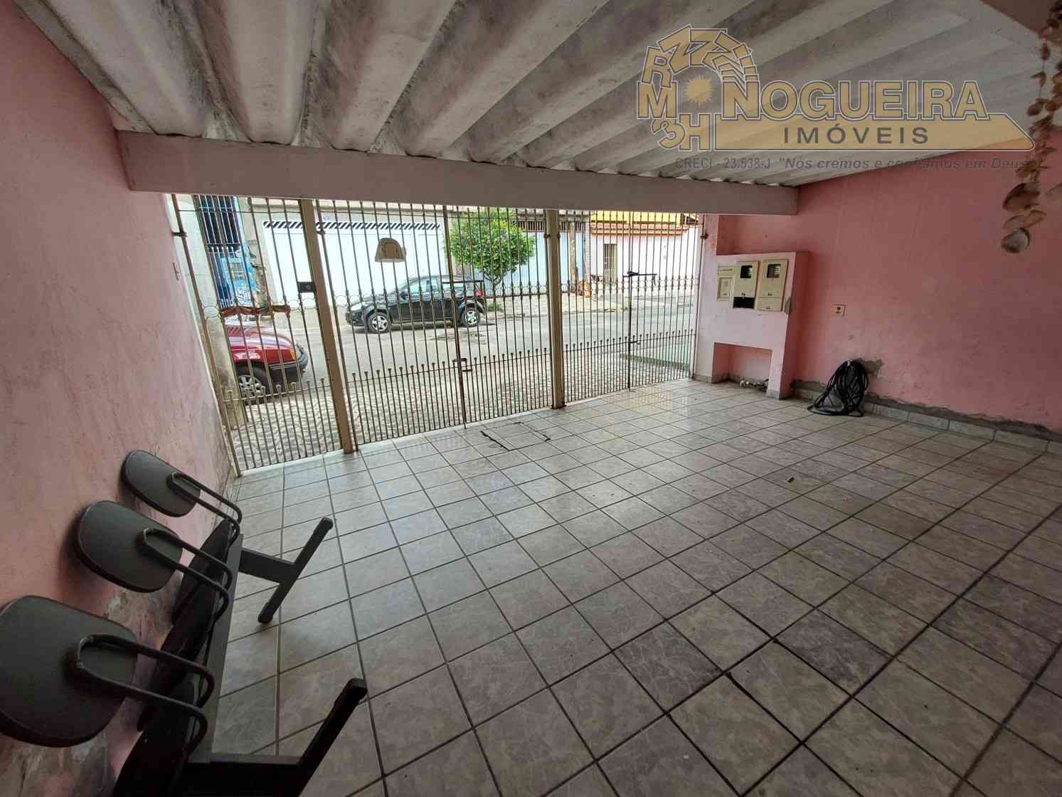 Casa térrea a venda