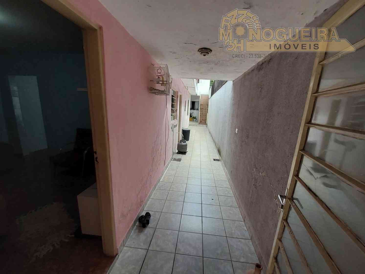 Casa térrea a venda