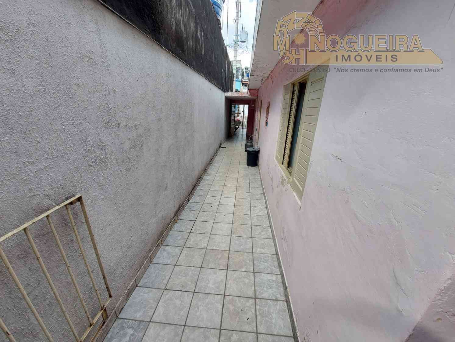 Casa térrea a venda