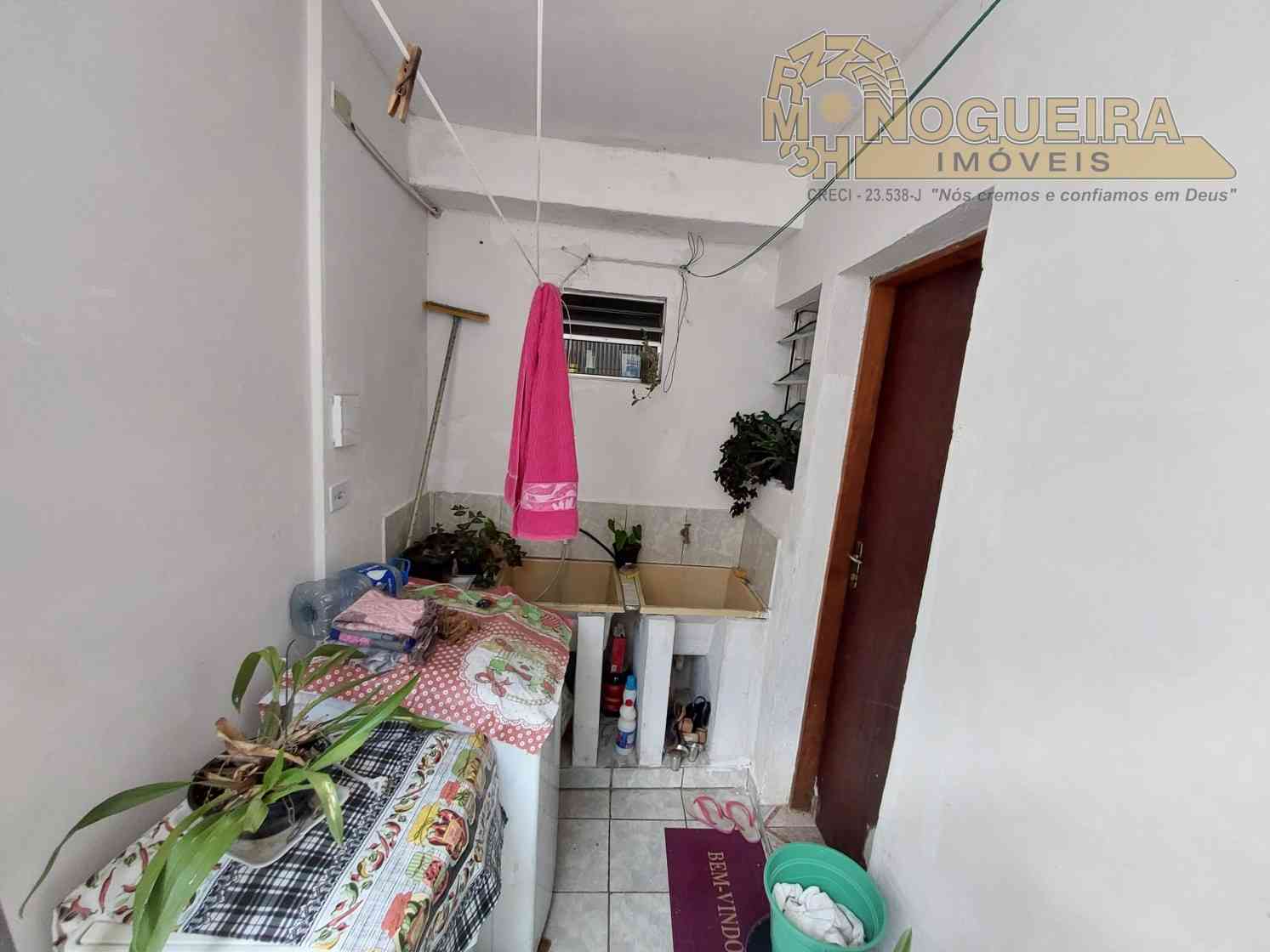 Casa térrea a venda