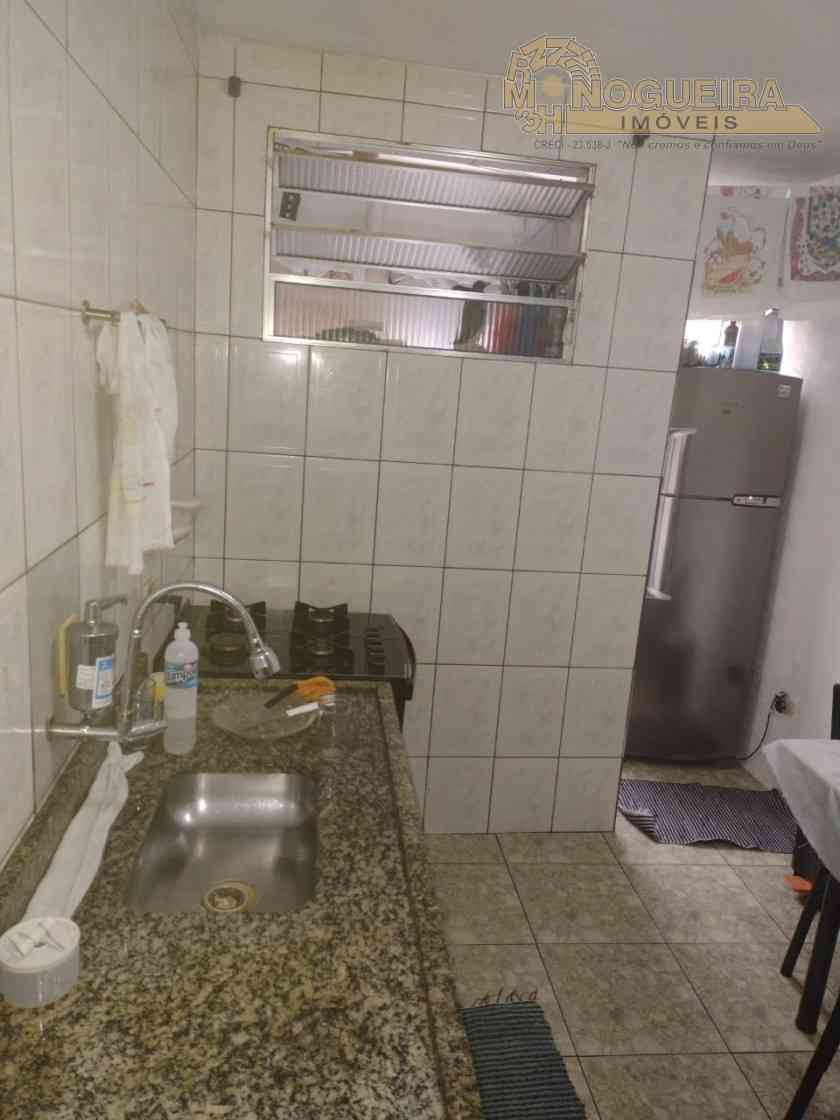 Apartamento térreo á venda