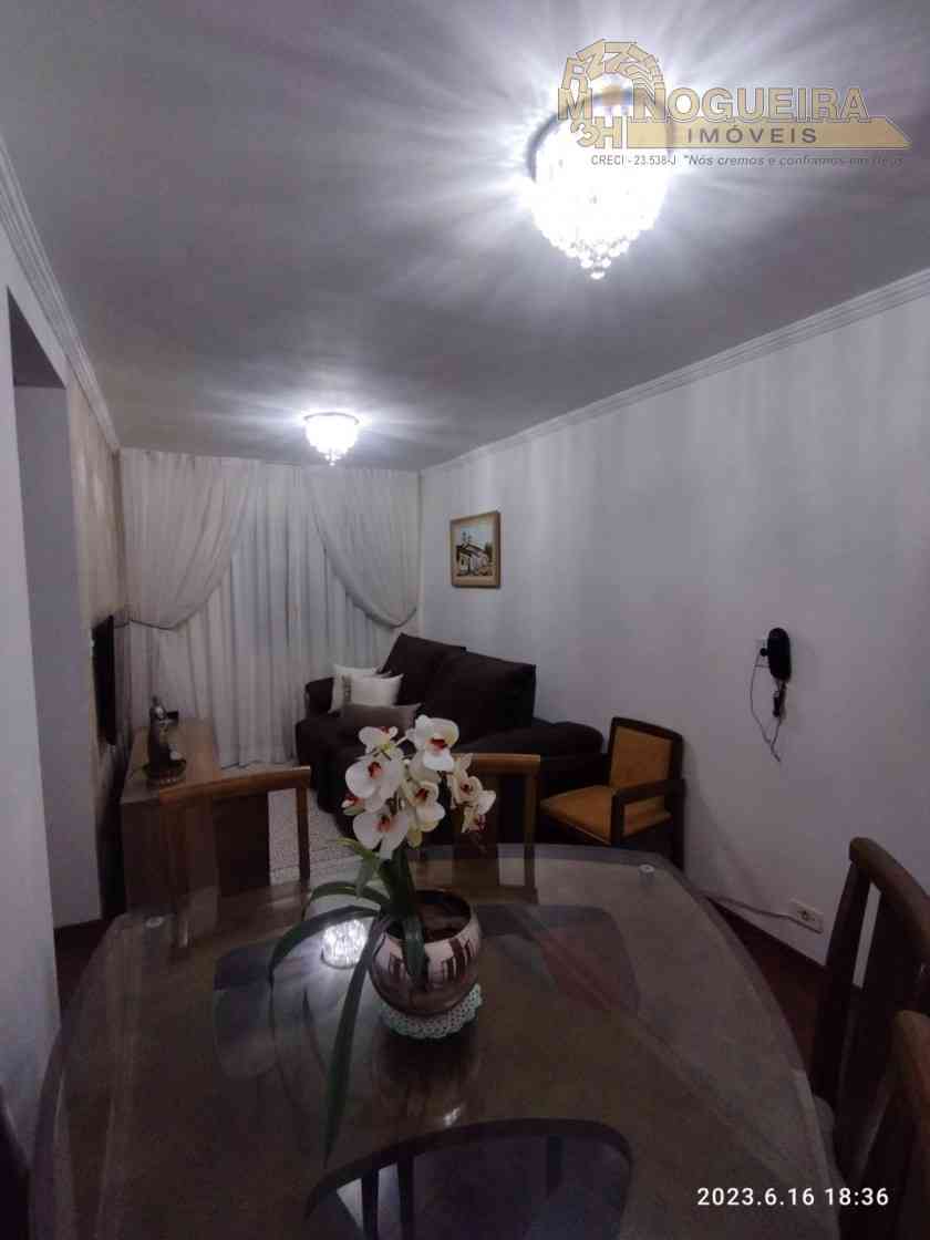 Ótimo Apartamento térreo com 2 dormitórios - Vila Fatima