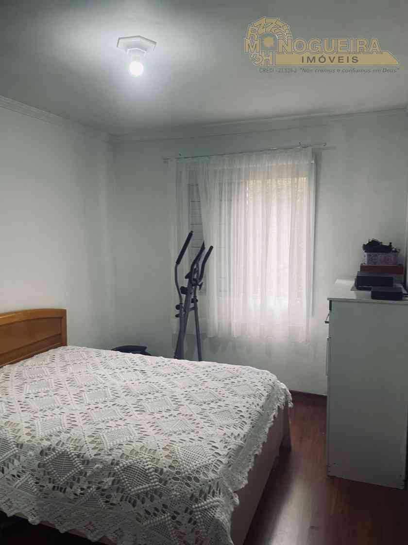 Ótimo Apartamento térreo com 2 dormitórios - Vila Fatima