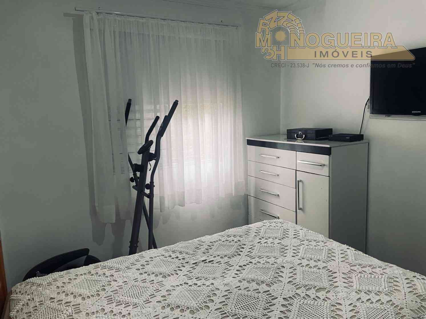 Ótimo Apartamento térreo com 2 dormitórios - Vila Fatima