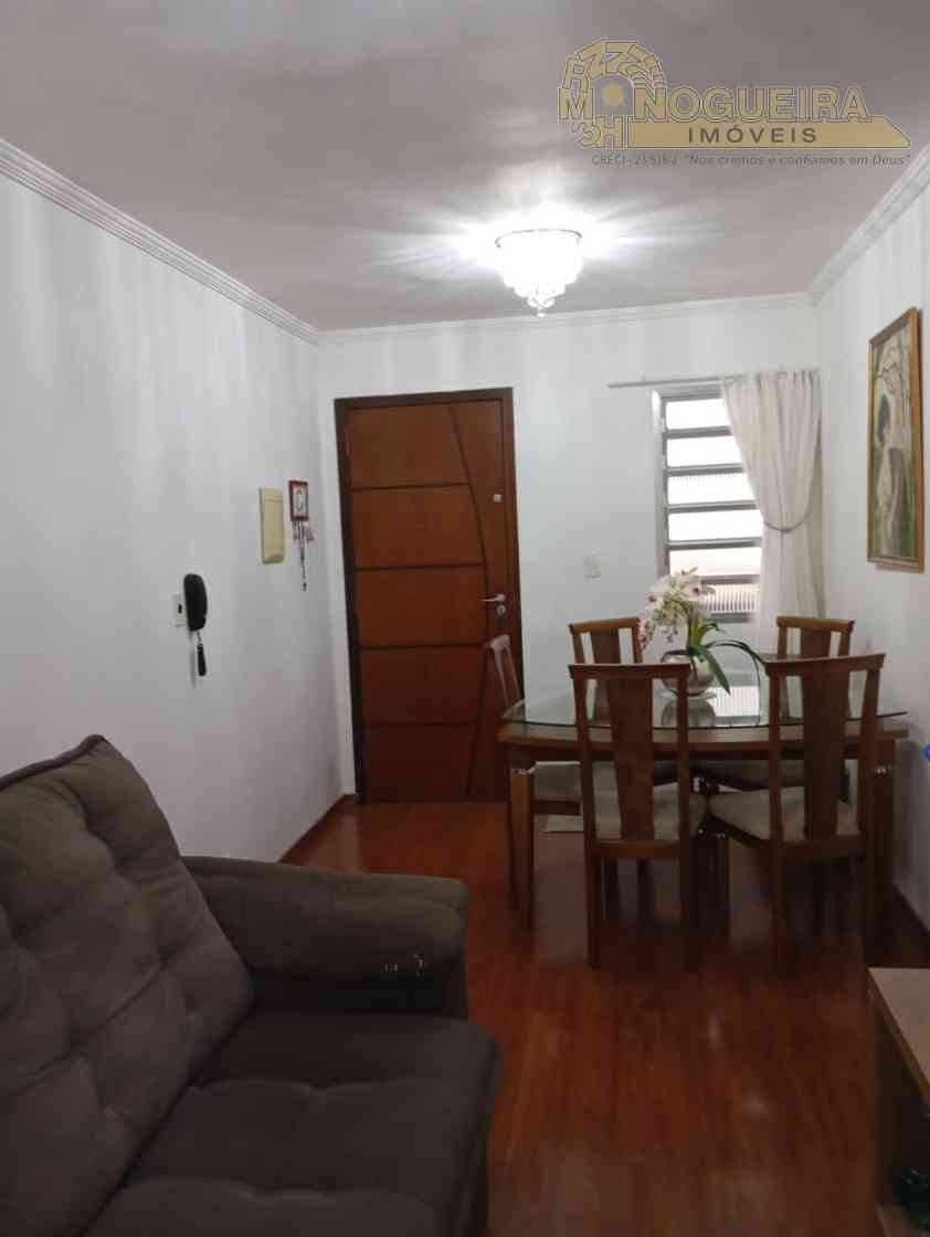 Ótimo Apartamento térreo com 2 dormitórios - Vila Fatima