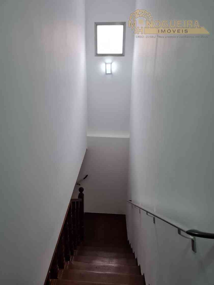 Sobrado 3 Dormitórios com 1 Suíte  Vila Augusta