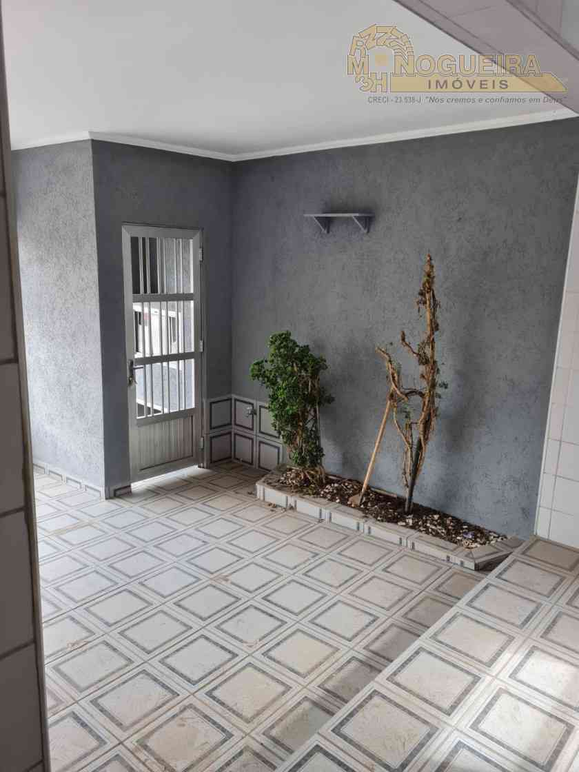 Sobrado 3 Dormitórios com 1 Suíte  Vila Augusta