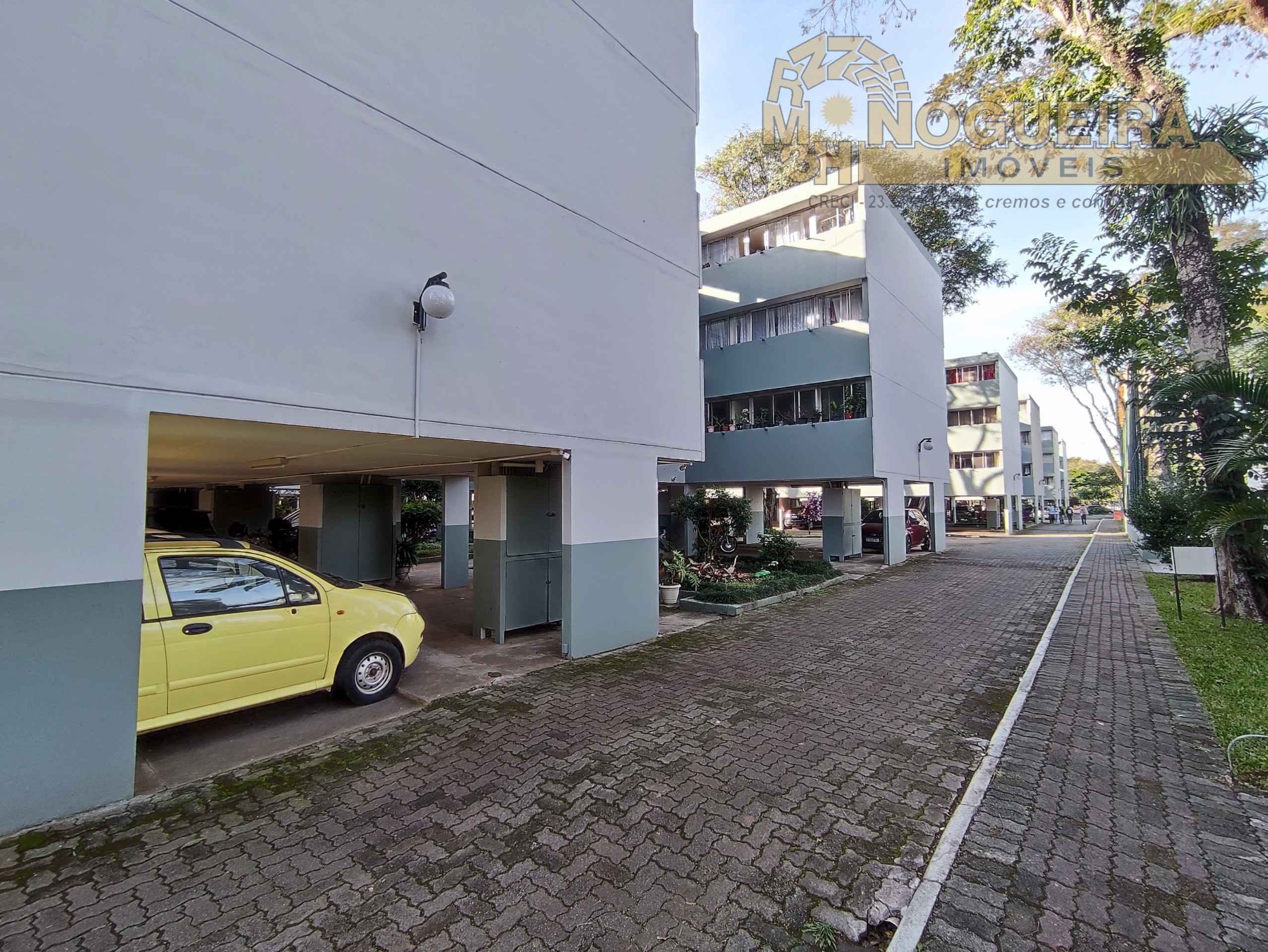 Ótimo Apartamento Condomínio Bahia -  Primeiro Andar - Vago