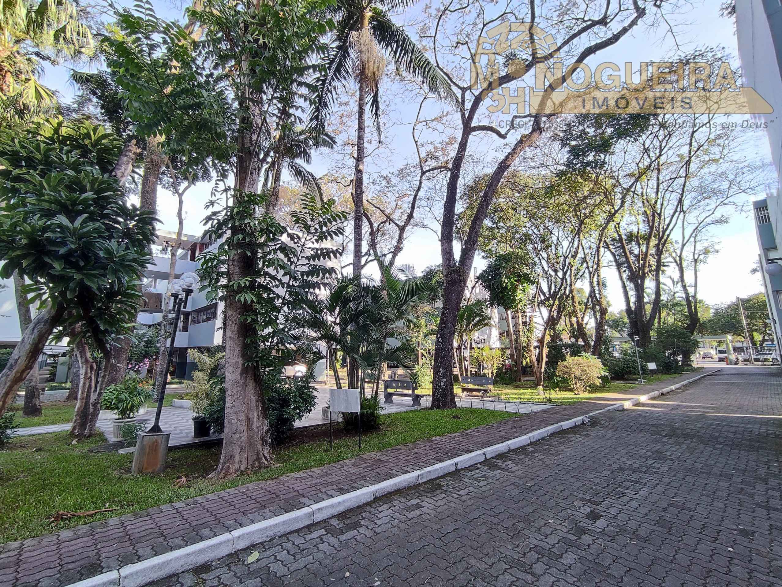 Ótimo Apartamento Condomínio Bahia -  Primeiro Andar - Vago