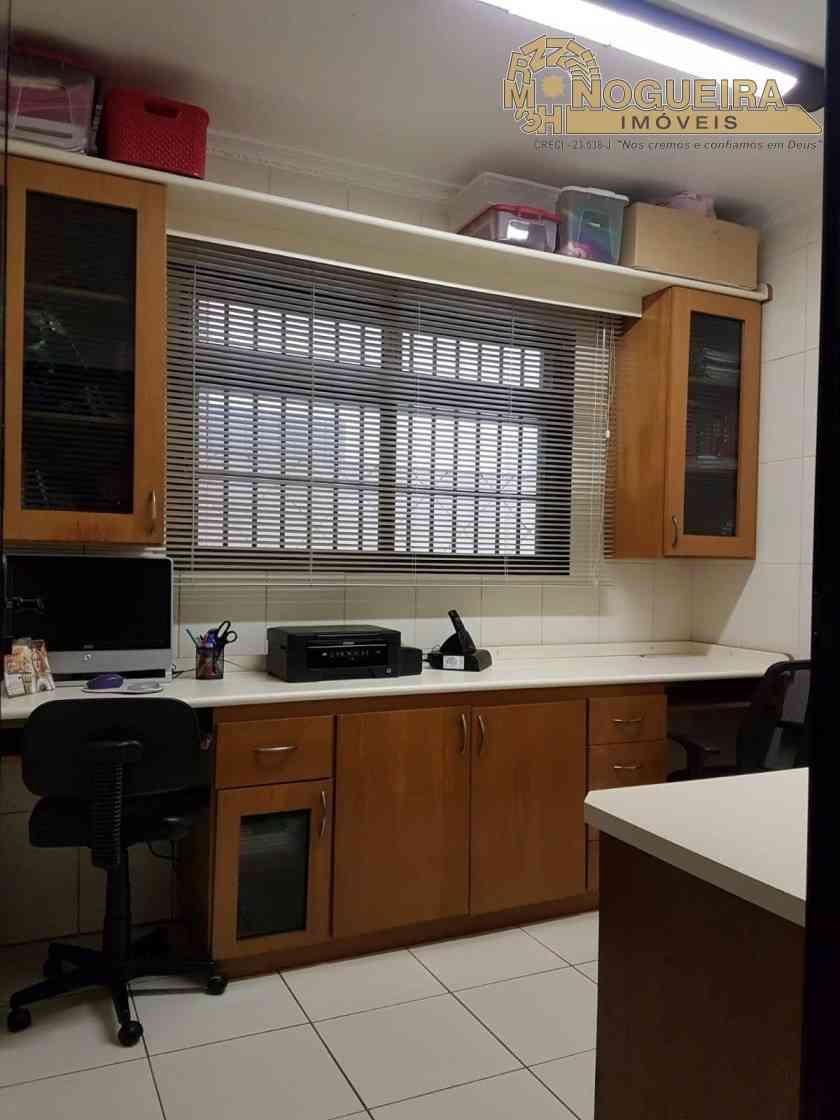 Sobrado 4 Domritórios com 1 Suíte