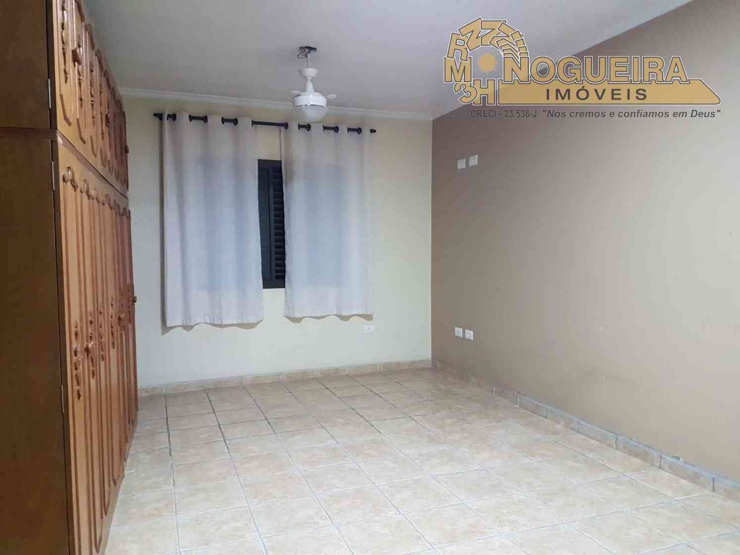 Sobrado 4 Domritórios com 1 Suíte