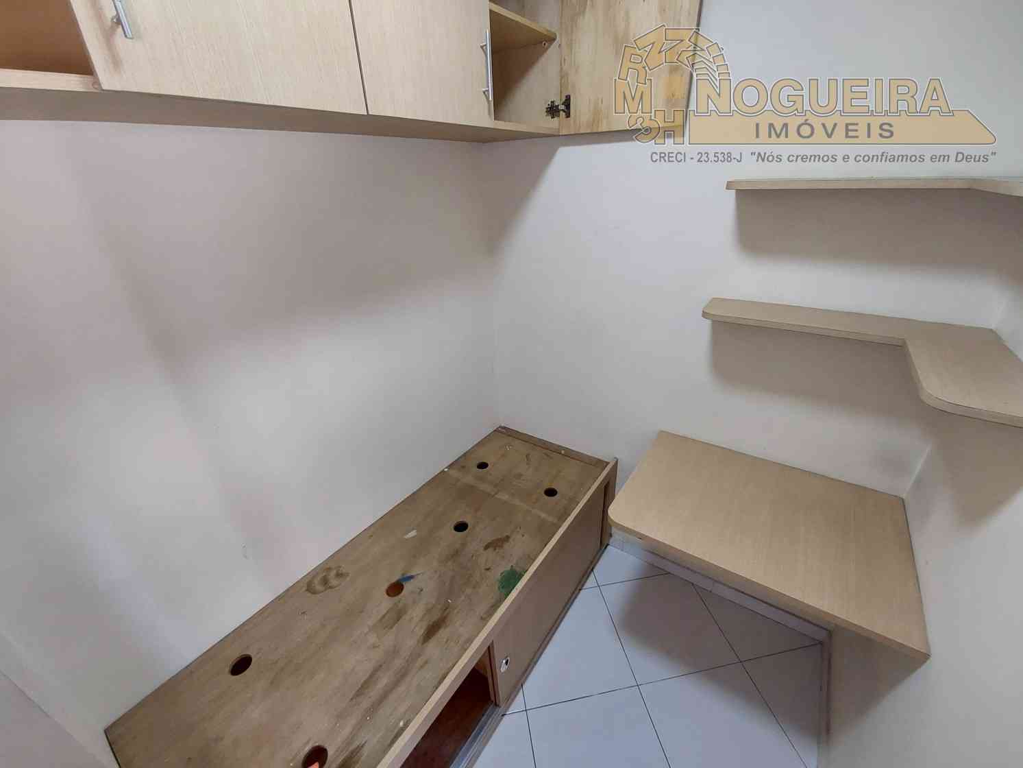 Ótimo imóvel aconchegante para alugar com 3 dormitorios no Gopouva Condominio Piazza de la fontana