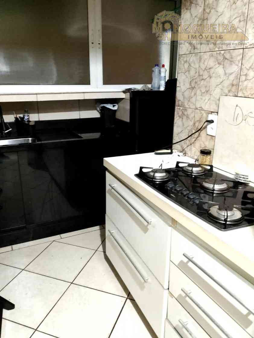 Apartamento no Pq. Cecap condominio Paraná