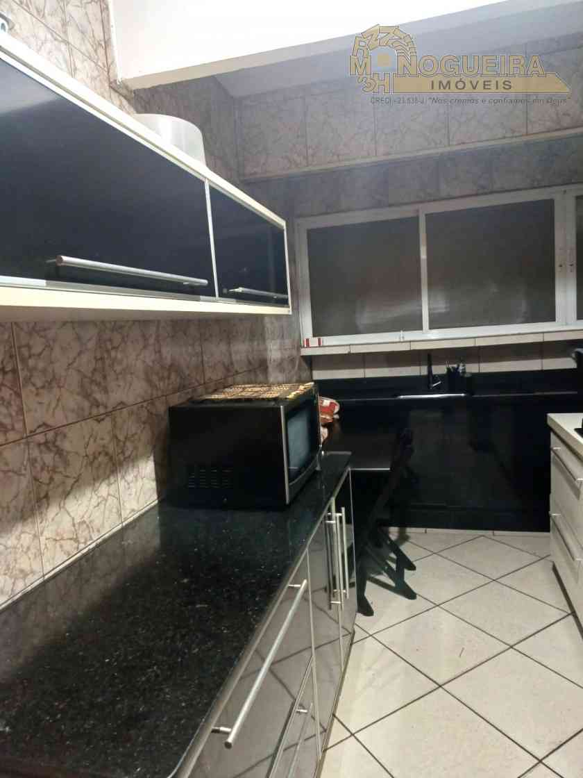 Apartamento no Pq. Cecap condominio Paraná
