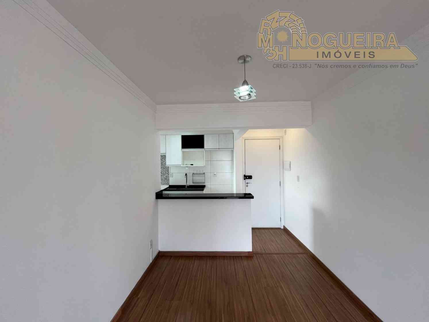 Apartamento com 2 dormts, sendo 1 suíte, 1 vaga