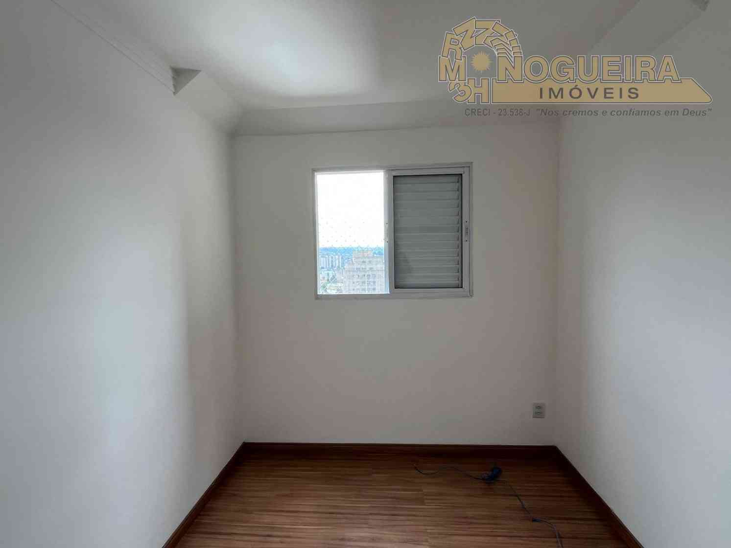 Apartamento com 2 dormts, sendo 1 suíte, 1 vaga