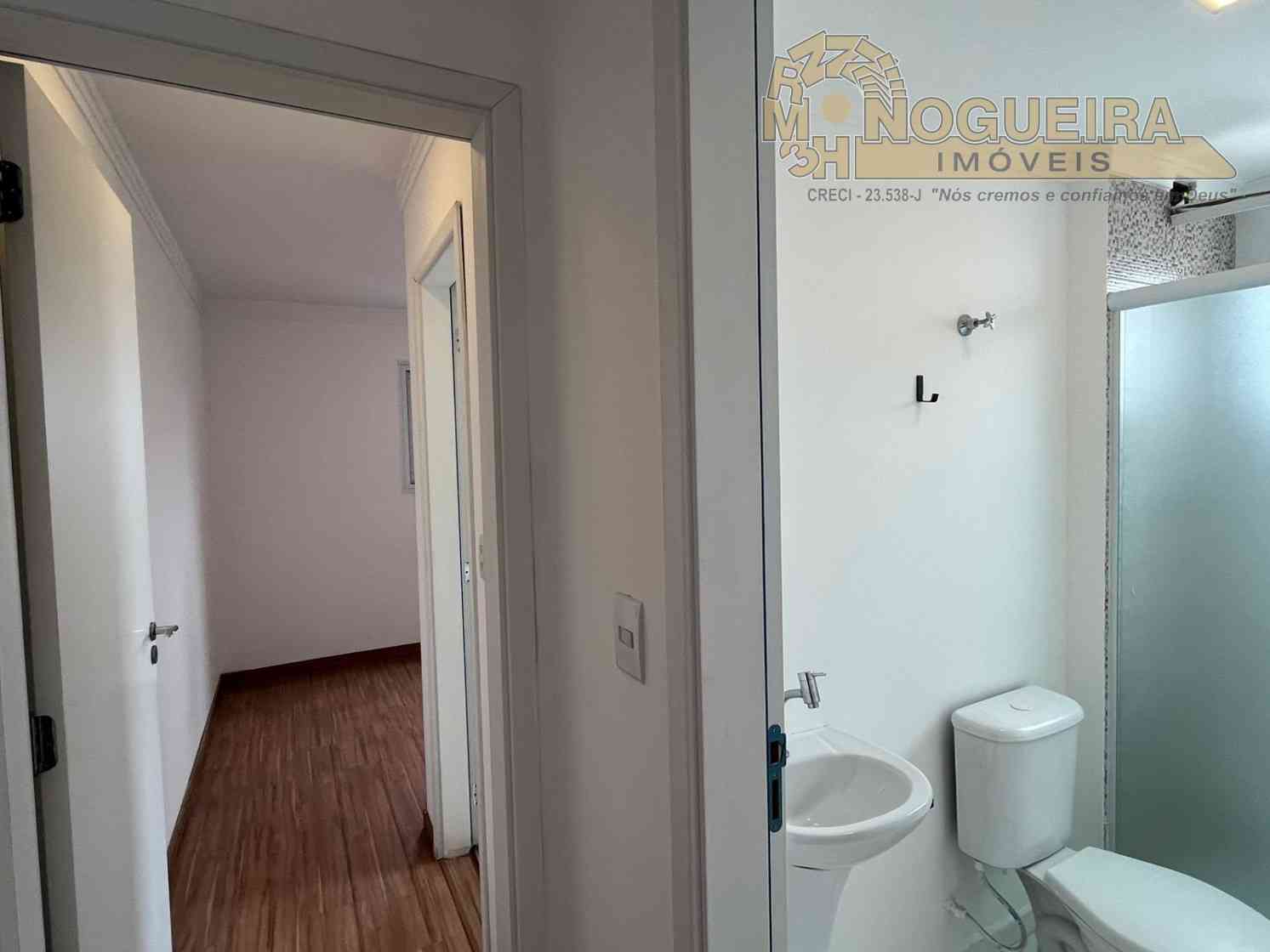 Apartamento com 2 dormts, sendo 1 suíte, 1 vaga