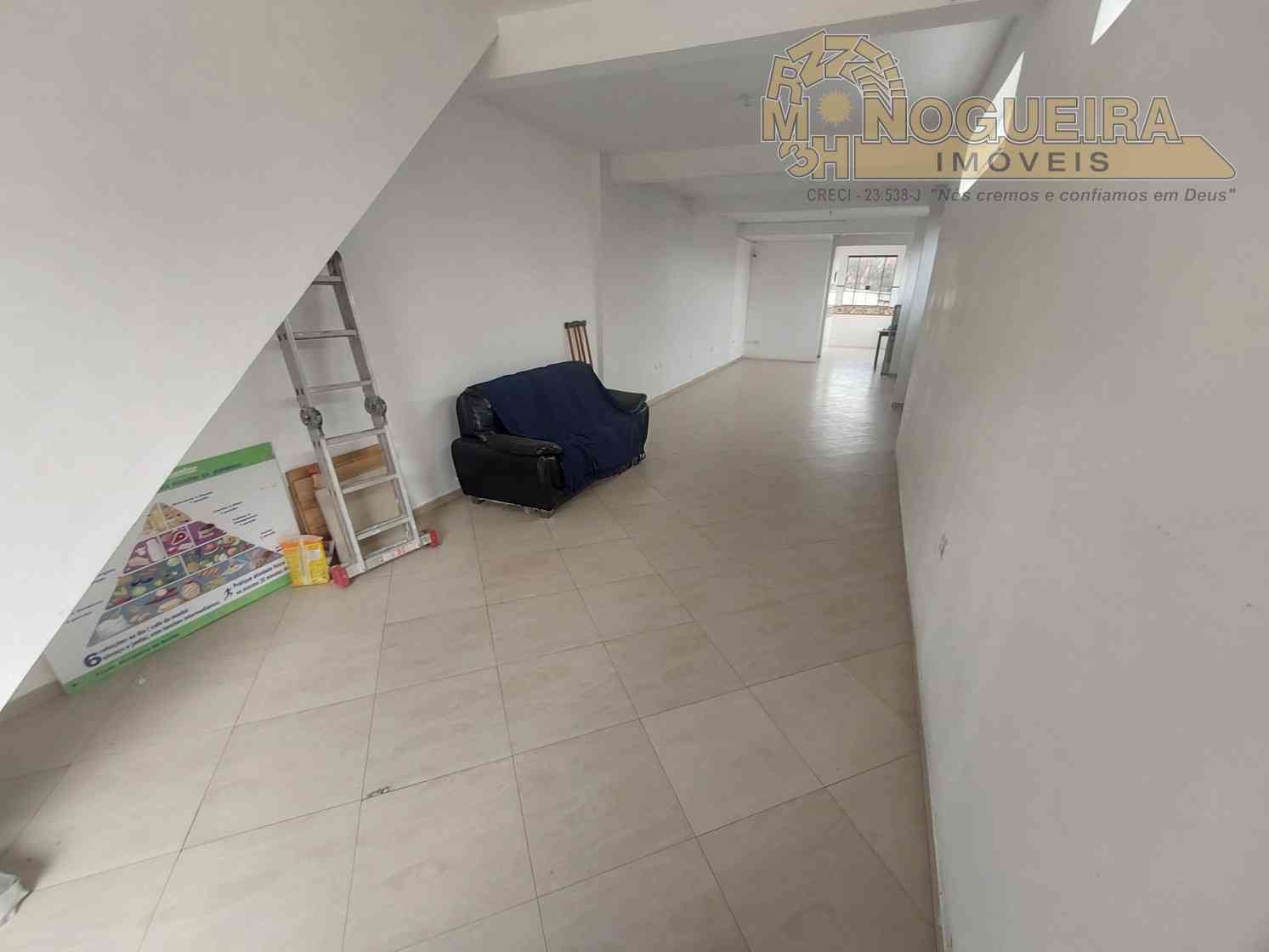 Salão comercial com 70m² de área útil - Vila Nova Cumbica