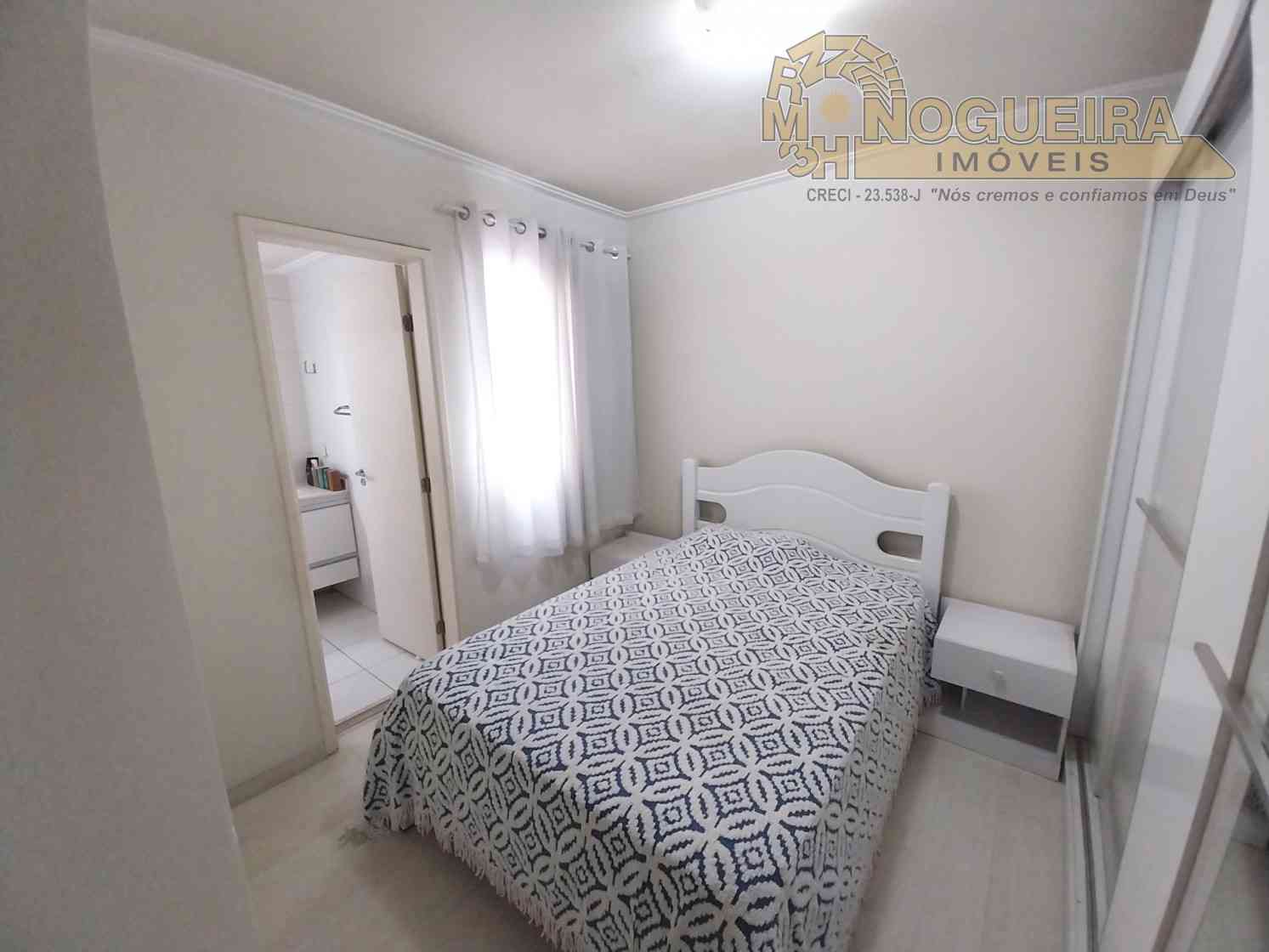 Apartamento Mobiliado 2 Dormitórios c/ 1 Suíte -  Condominio Premium - Macedo