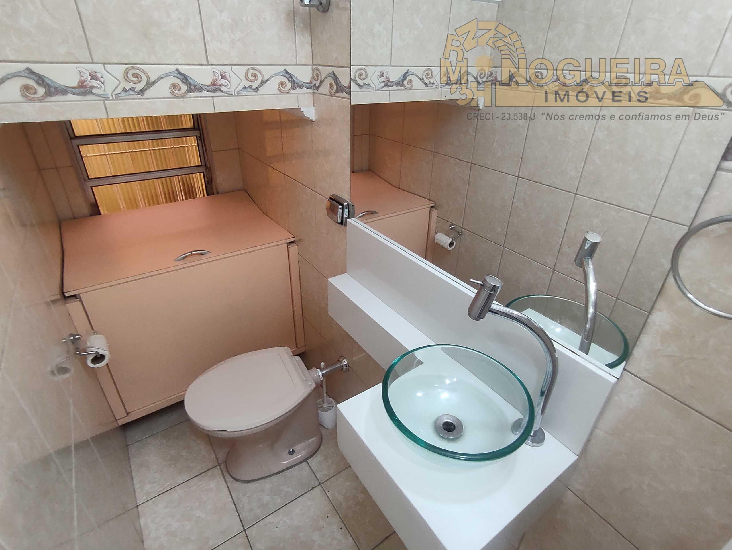 Ótimo Sobrado Jardim Adriana