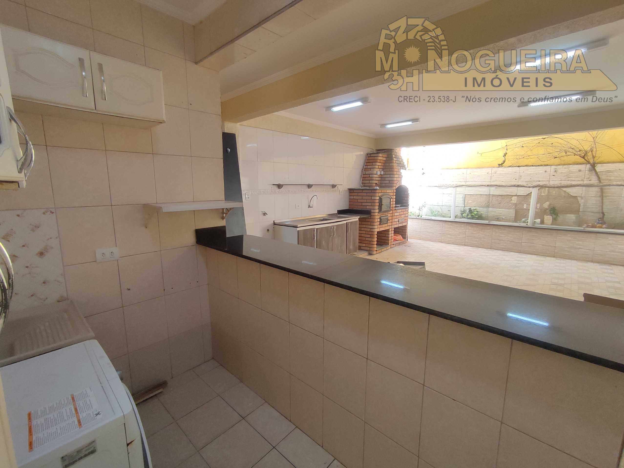 Ótimo Sobrado Jardim Adriana