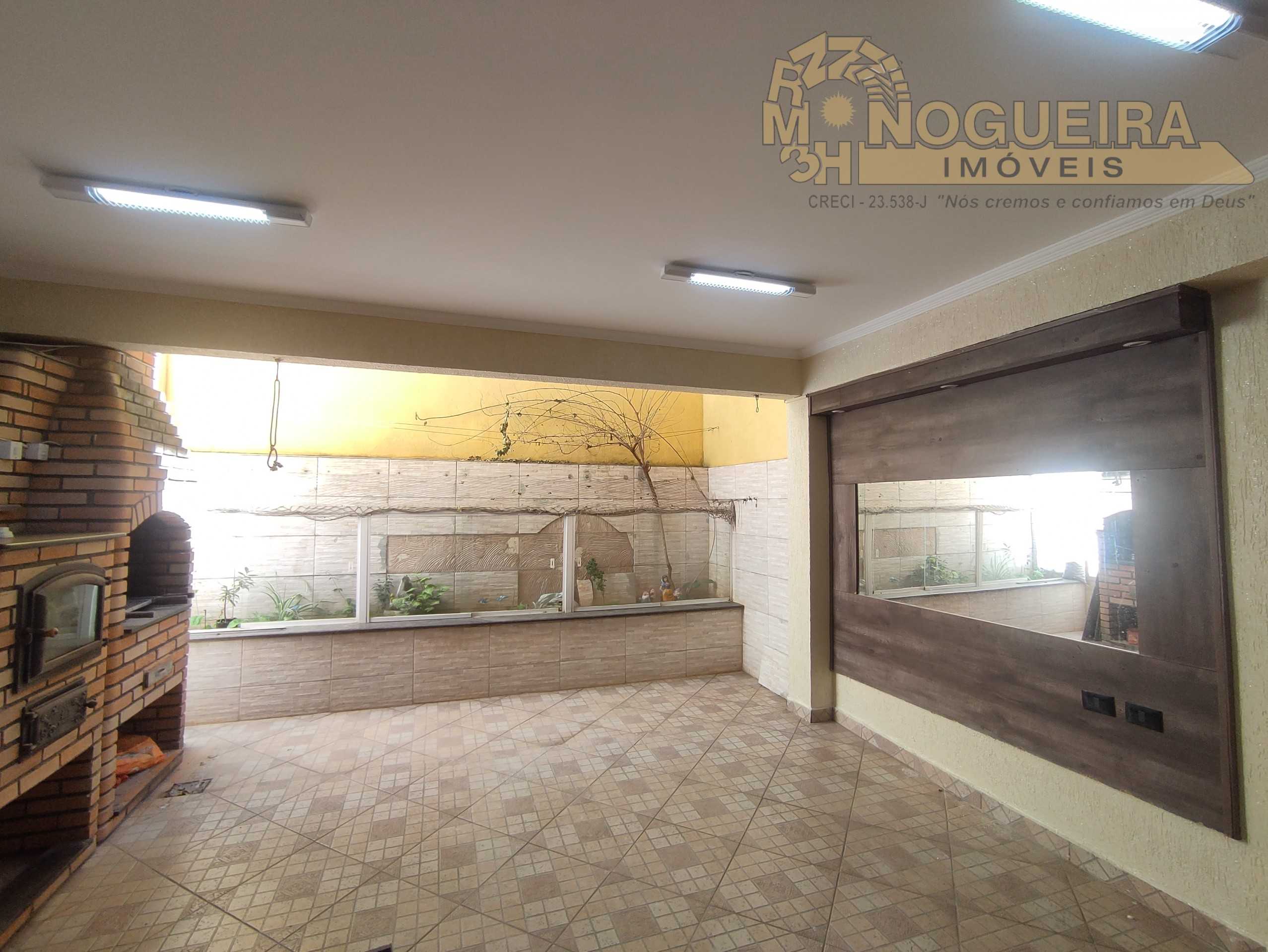 Ótimo Sobrado Jardim Adriana