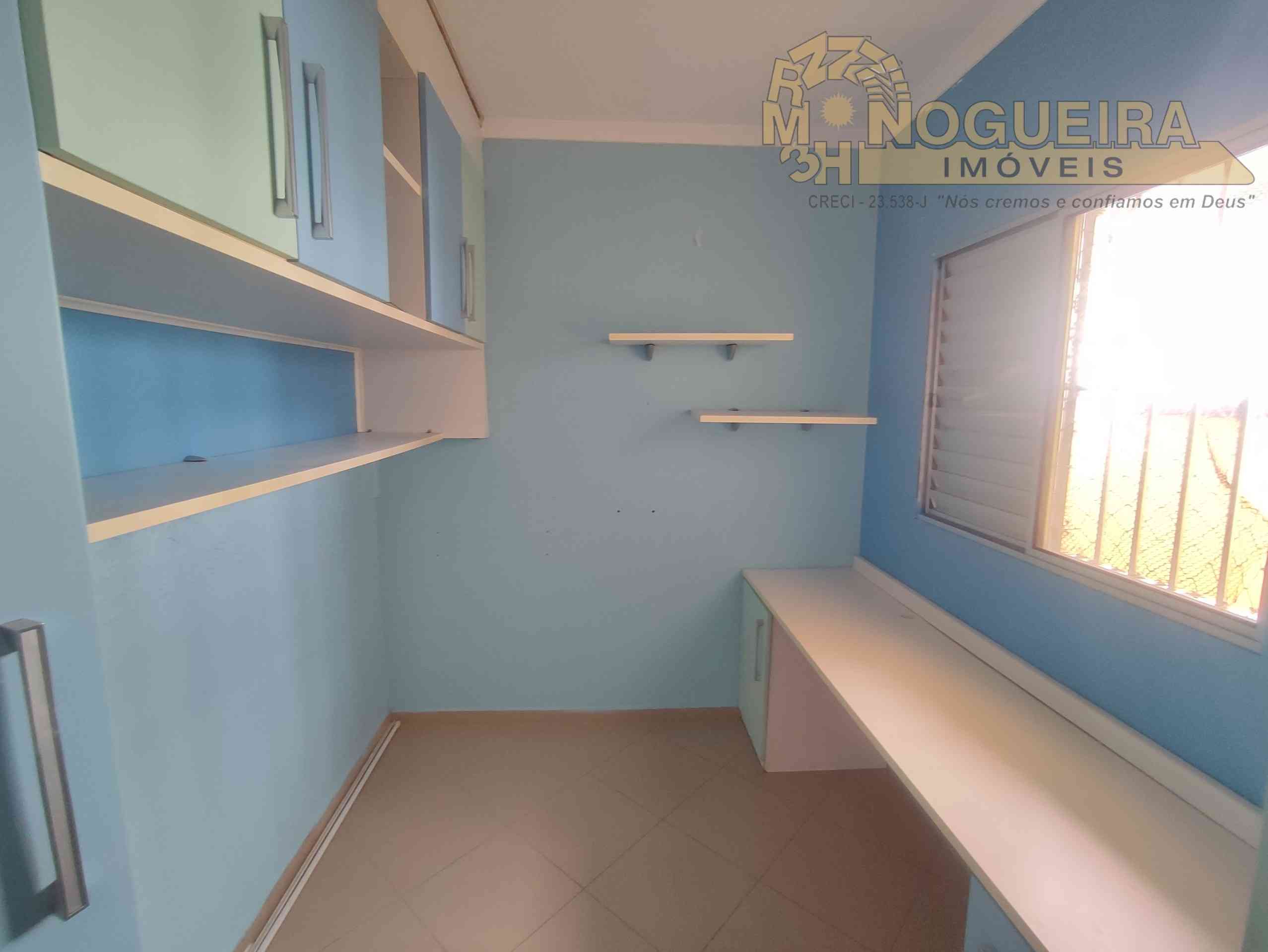 Ótimo Sobrado Jardim Adriana