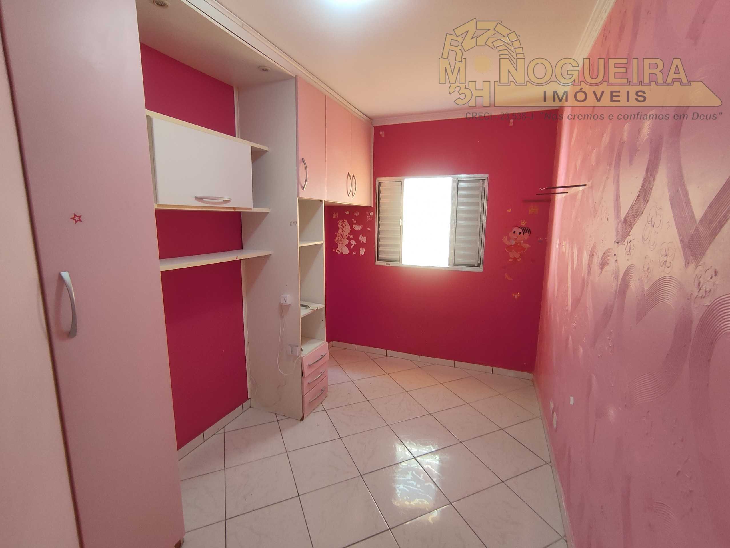 Ótimo Sobrado Jardim Adriana