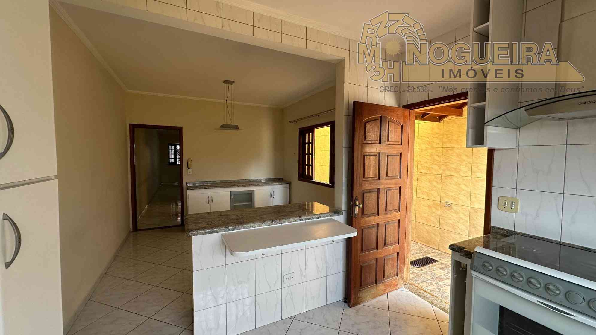 Sobrado á venda em Guarulhos