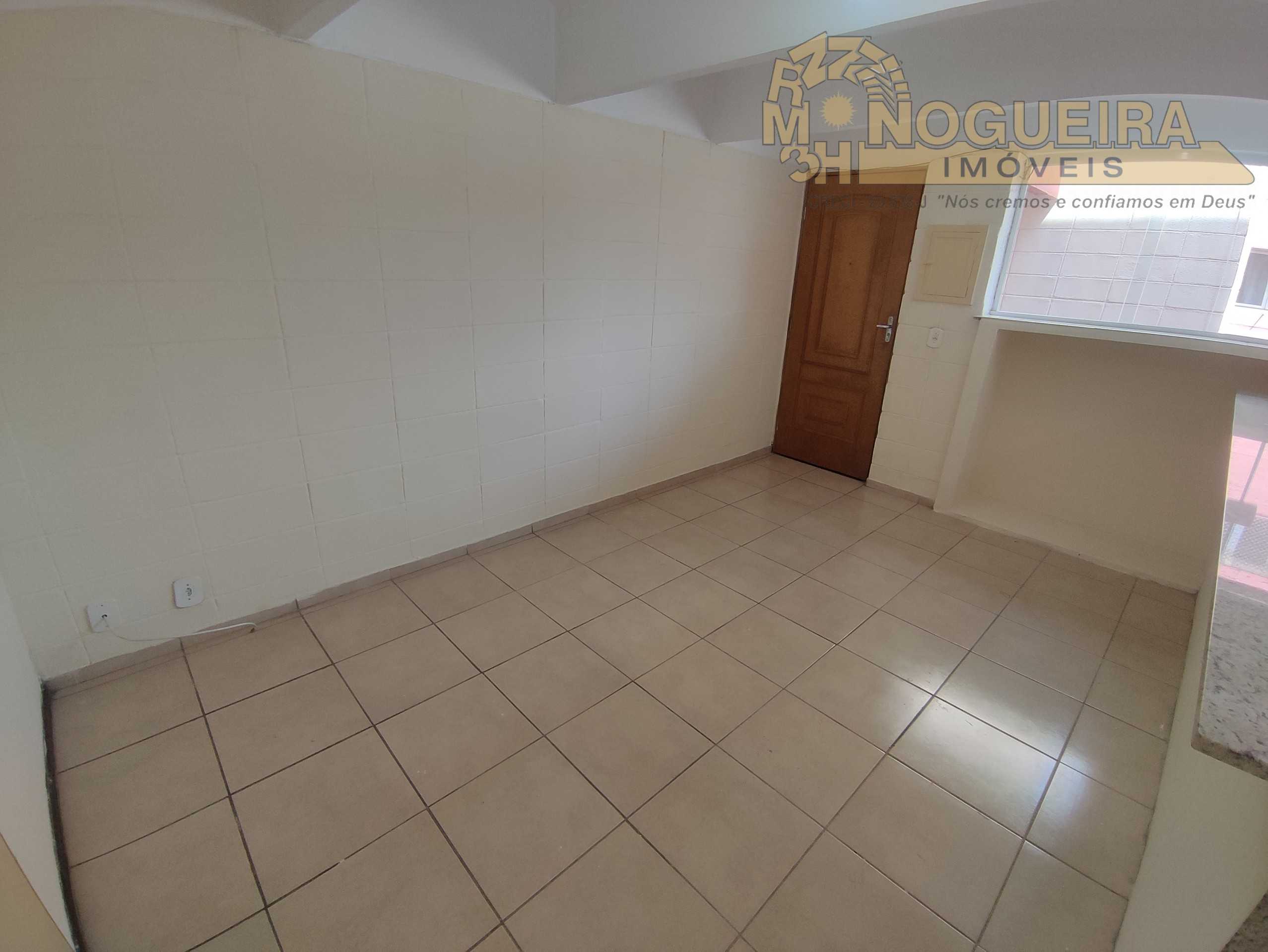 Apartamento Condomínio São Paulo - Primeiro Andar