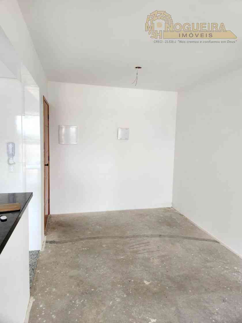 Apartamento 2 Dormitórios - Residencial Veneza - Vila Nova Bonsucesso