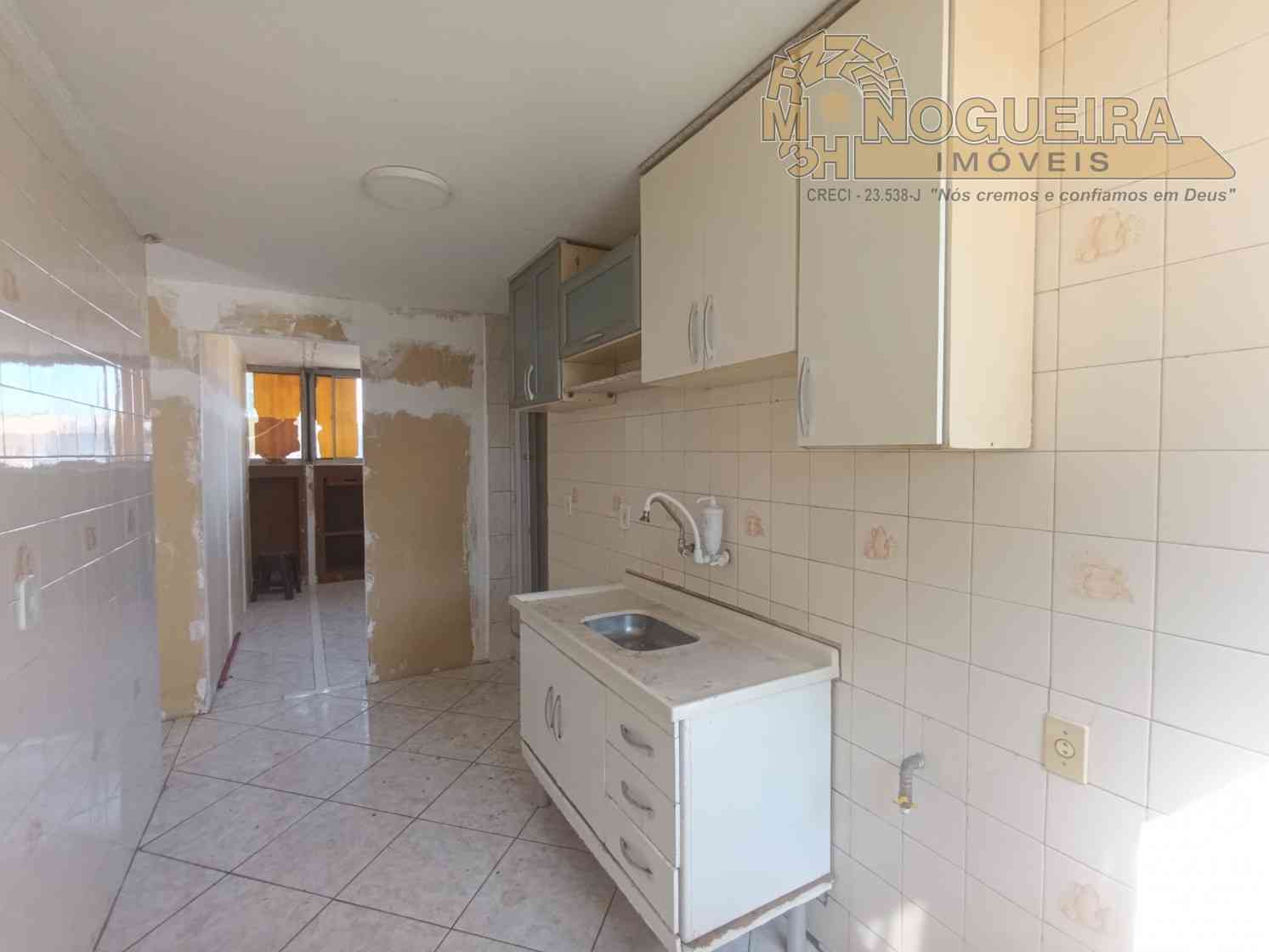 Apartamento Parque Cecap (precisa reformar), Cond. Espírito Santo, 3  andar
