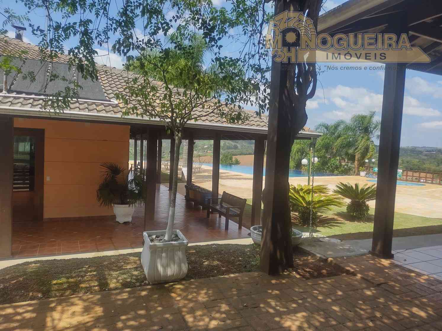 Ótimo terreno a venda condomínio fechado Bothanica Jarinu, com leve declive, área do terreno de 1.10