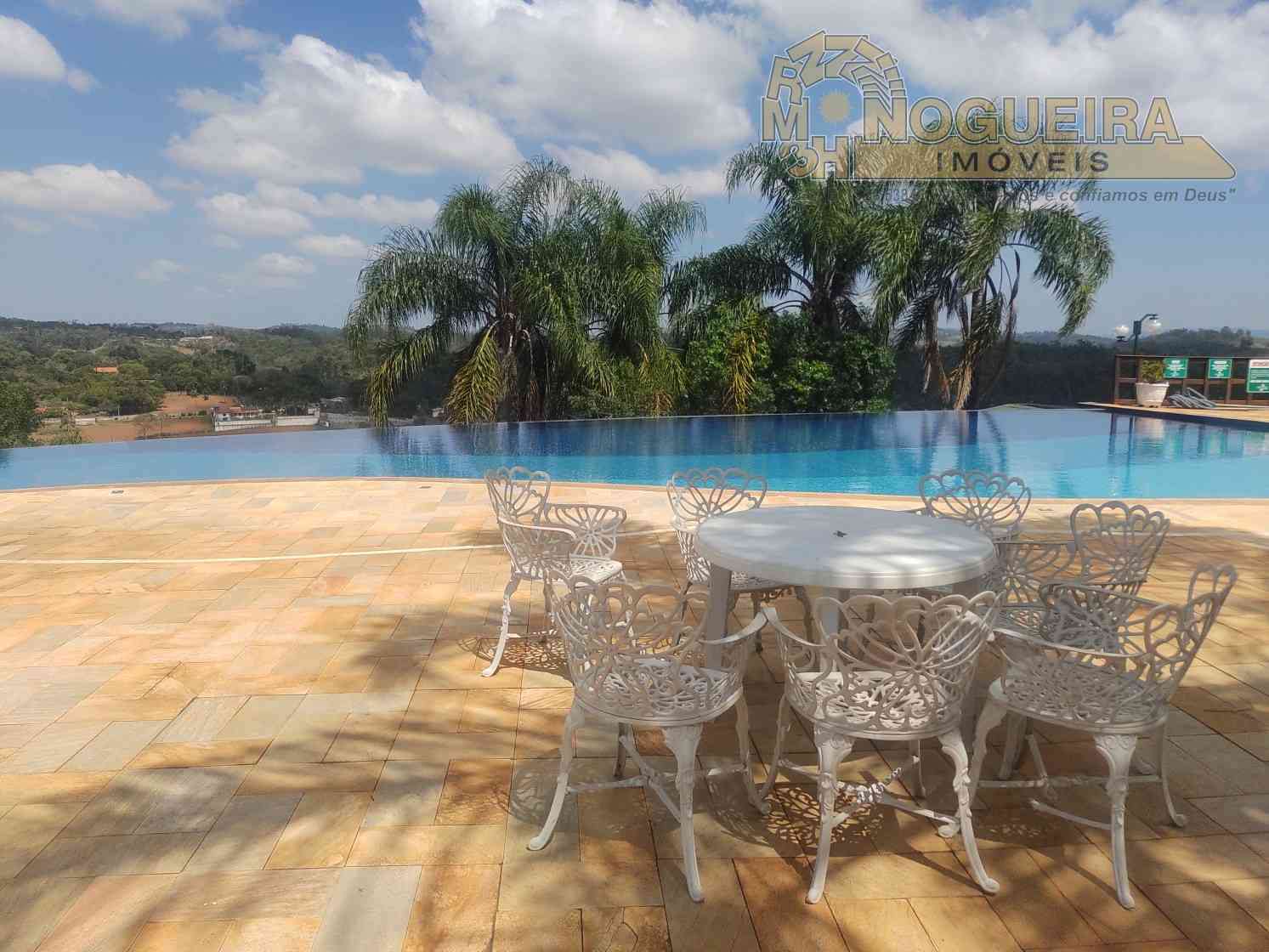 Ótimo terreno a venda condomínio fechado Bothanica Jarinu, com leve declive, área do terreno de 1.10