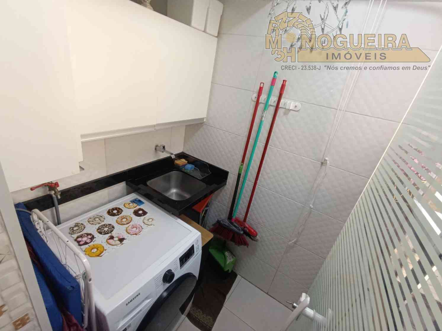 Apartamento todo reformado no Parque Cecap